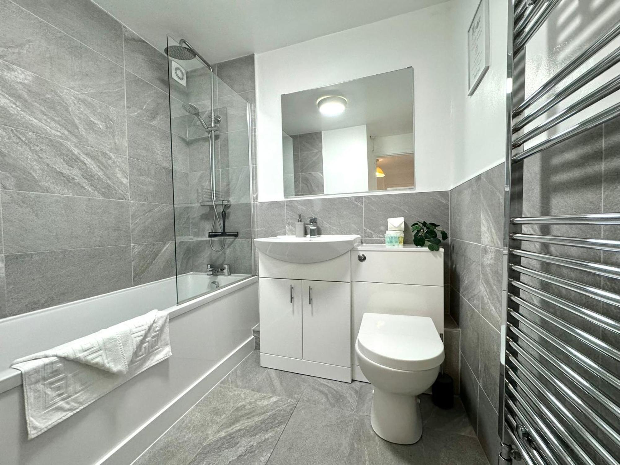 The Alnham, Large 3 Bed Apartment, Close To The City Newcastle upon Tyne Eksteriør bilde